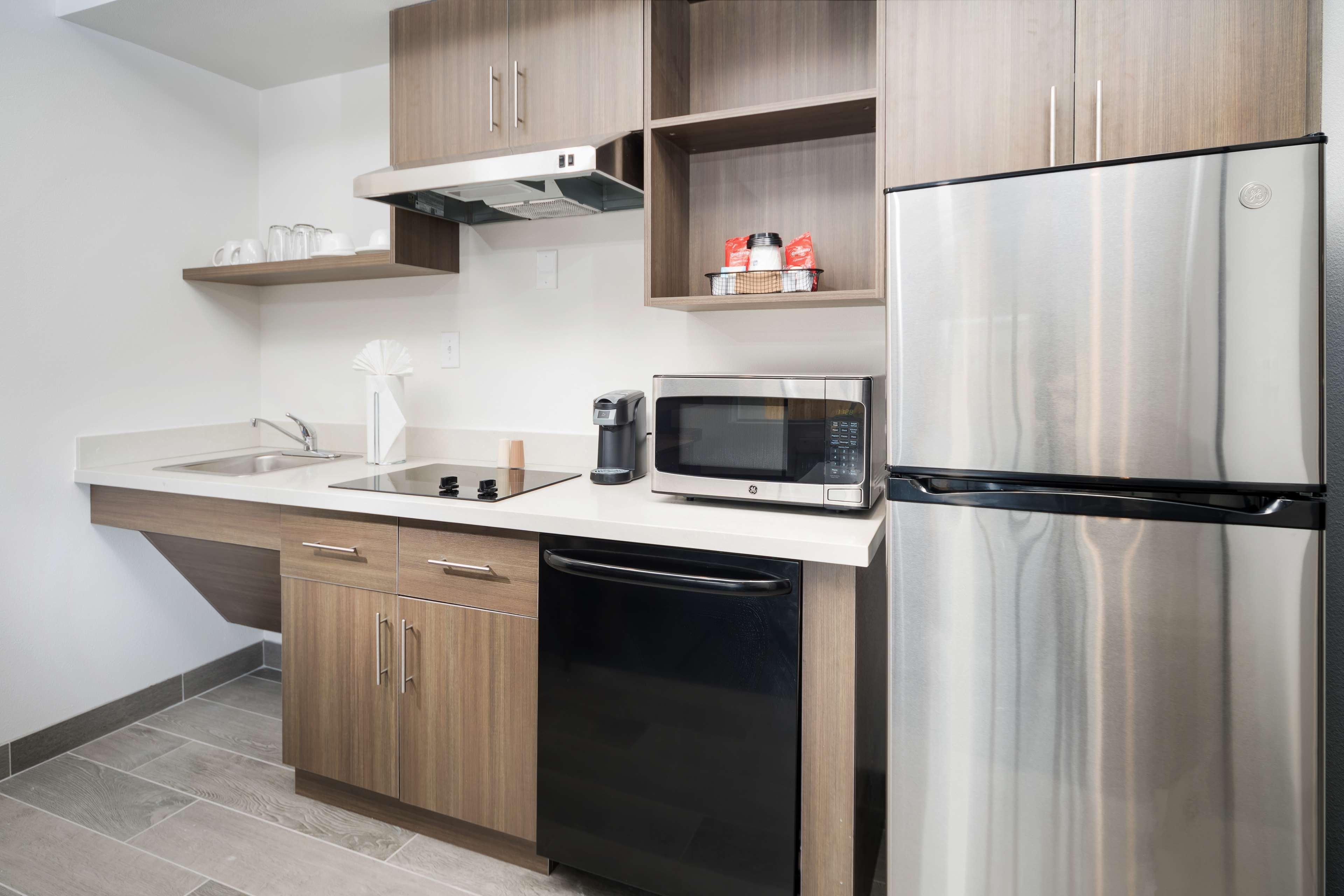 Best Western Plus Drayton Valley All Suites Extérieur photo